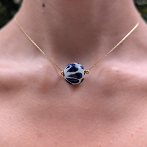 Collier délicat plaqué en or. Idée cadeau femme.